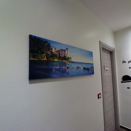 Thematic Rooms - Athema Atmosphere Trieste Exterior photo